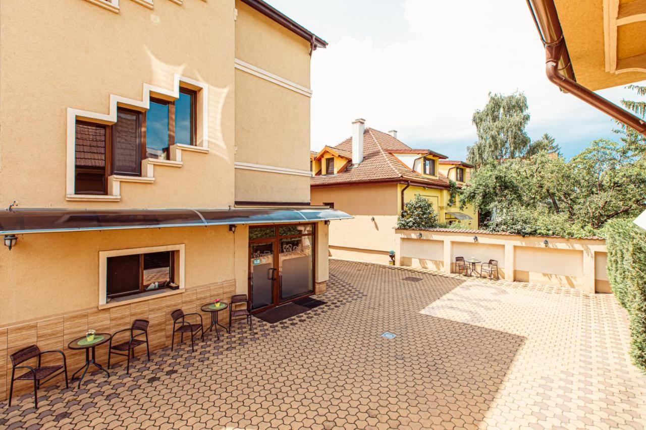 4Cardinal'S Boutique Hotel Brasov Exterior photo