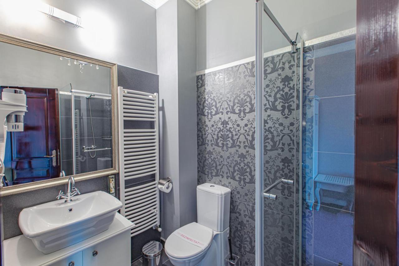 4Cardinal'S Boutique Hotel Brasov Exterior photo