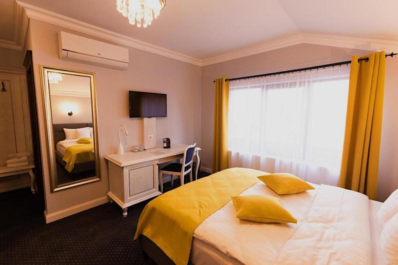 4Cardinal'S Boutique Hotel Brasov Exterior photo