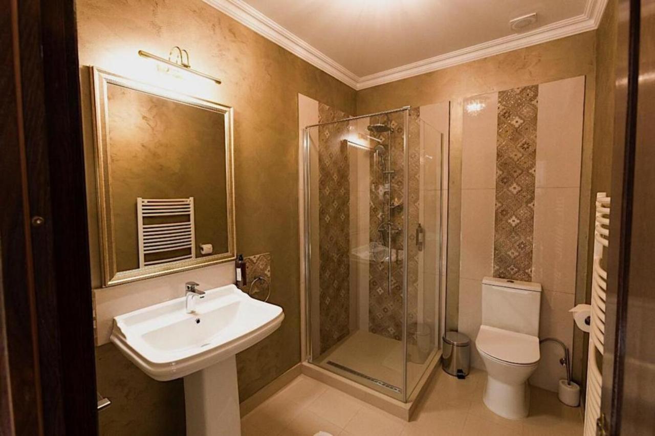 4Cardinal'S Boutique Hotel Brasov Exterior photo